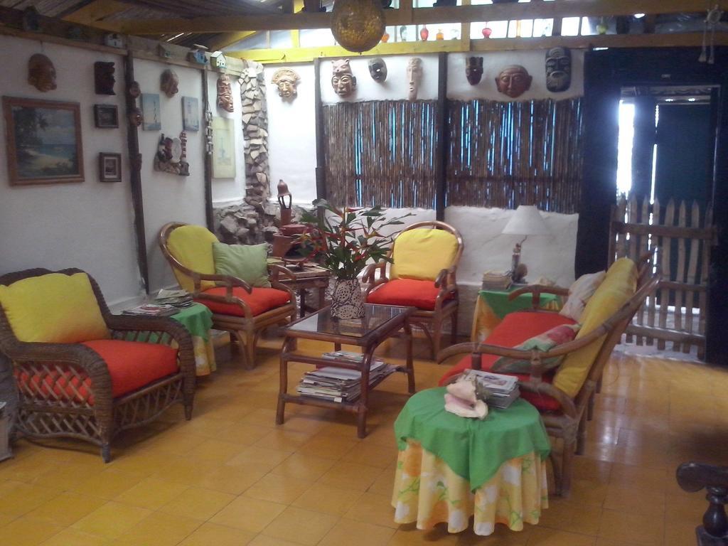 Caribbean Coral Inn Tela Exterior foto